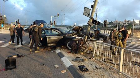 مصرع فتى فلسطيني في حادث طرق بمركبة اسرائيلية قرب الخليل 